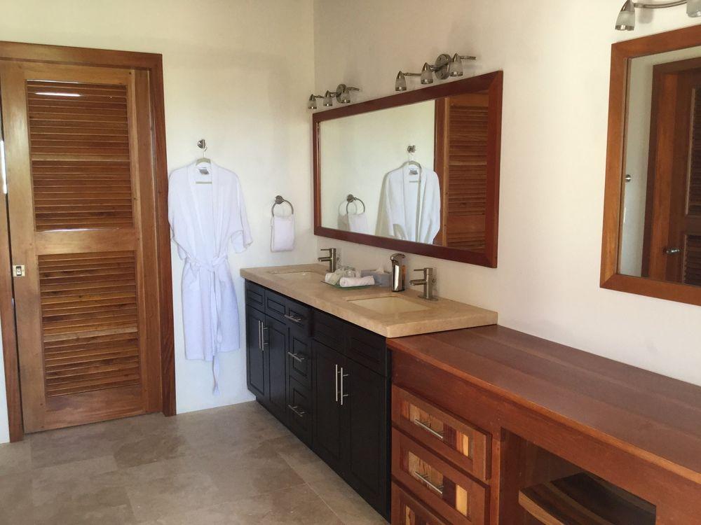 Mayan Islands Resort: Luxury Villas San Pedro  Exteriör bild