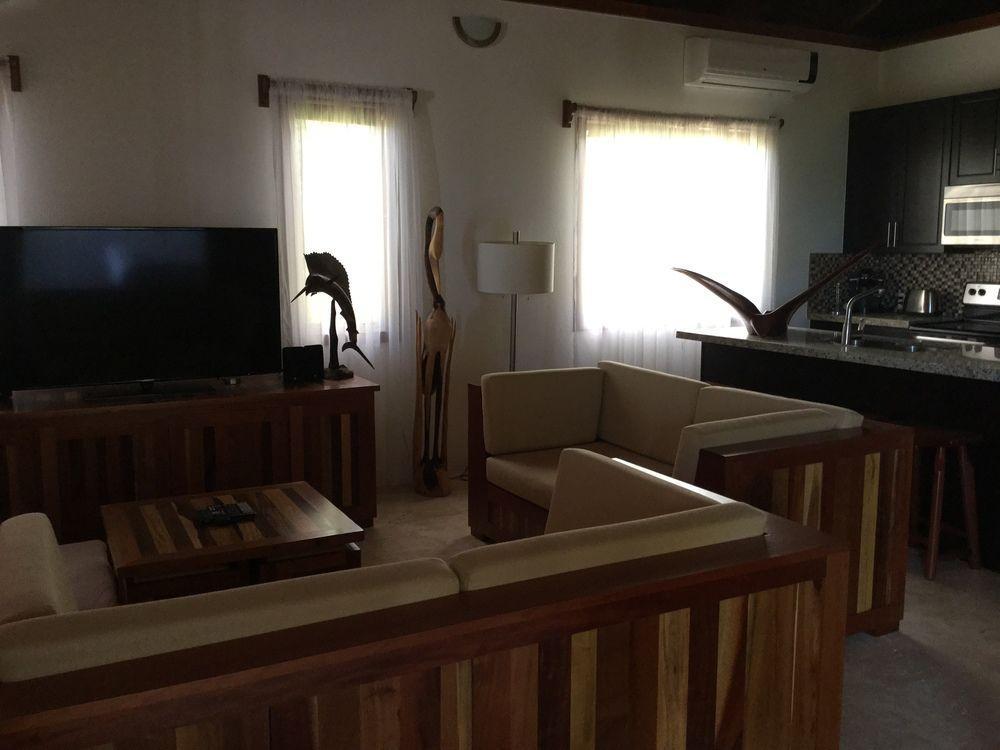 Mayan Islands Resort: Luxury Villas San Pedro  Exteriör bild